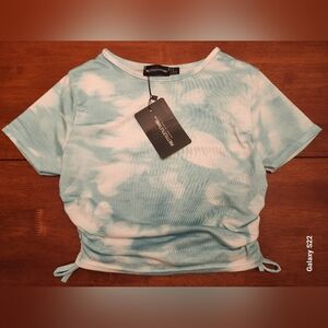 PrettyLittleThing Tie-dye Ruched Crop Top 6 Boho Festival Fashion 70s Resort